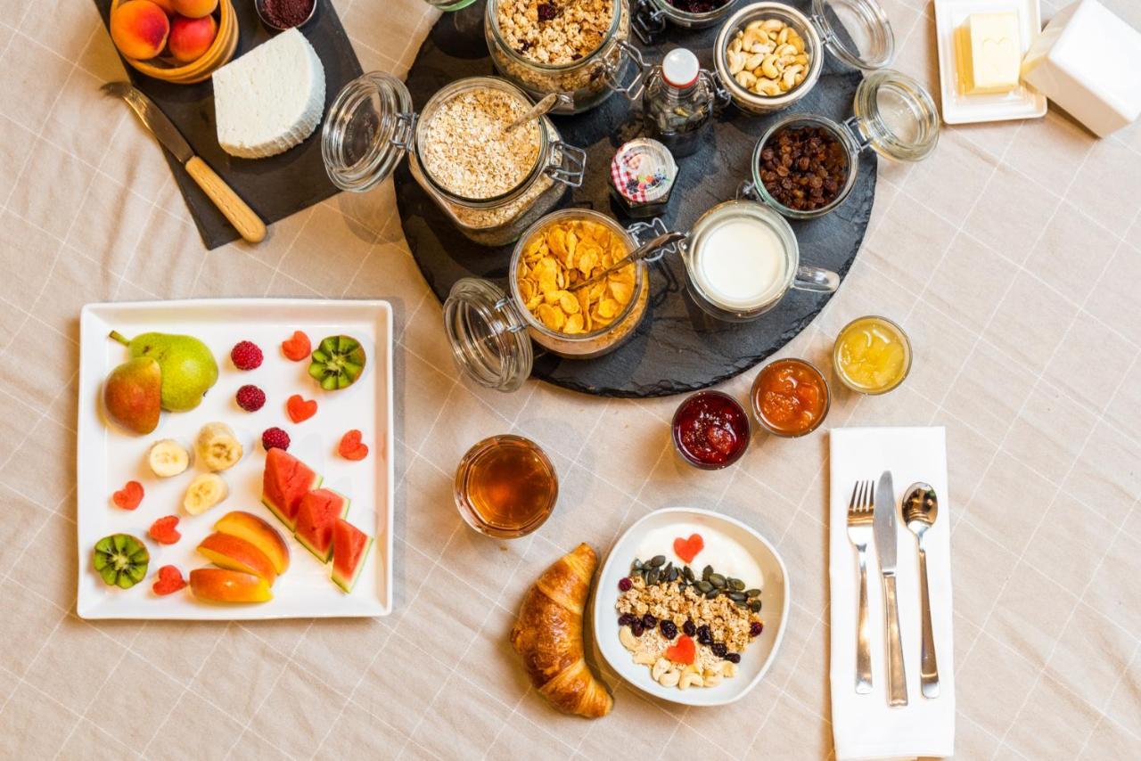 Chalet Diognysos B&B, Boutique Hotel & Wellness Crans-Montana Exteriör bild